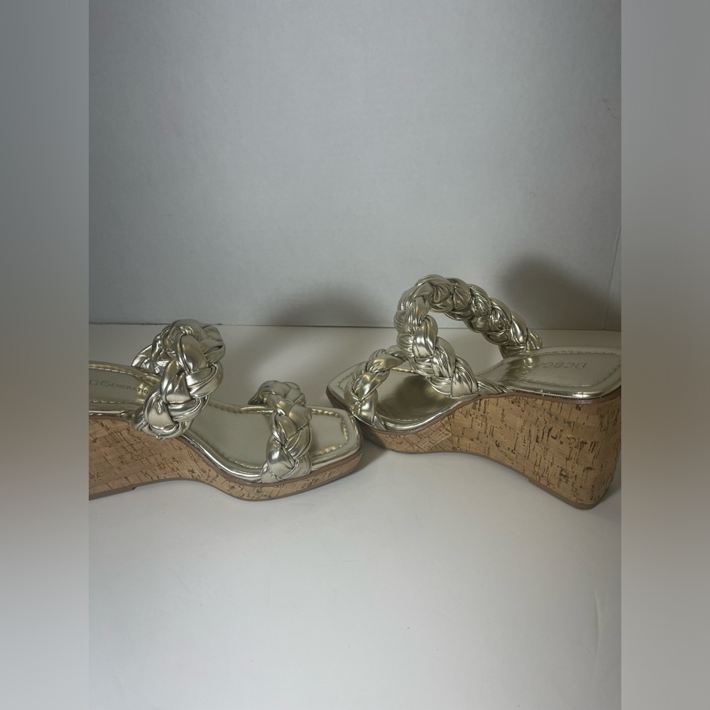 BCBGeneration Women's Ulana Sandal, No Box - Picture 5 of 7